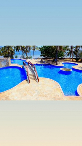 Lux properties lamera